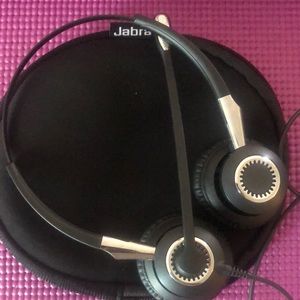 - - Jabra BIZ 2400 II USB DUO